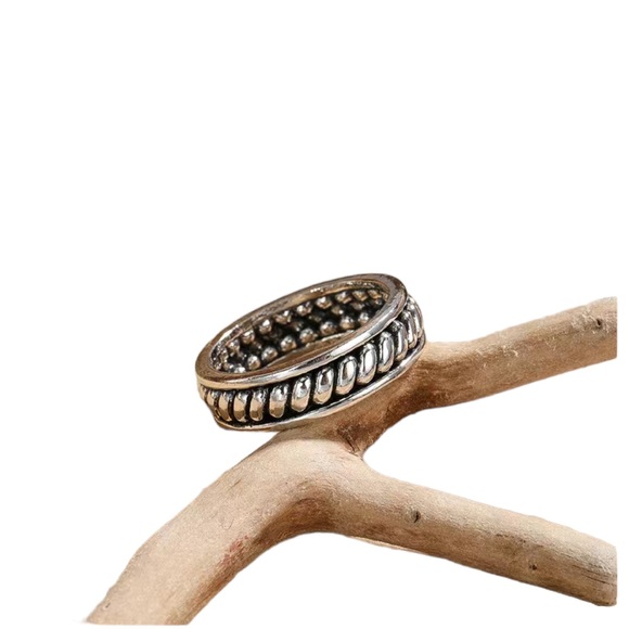 Silver Unisex Style Textured Band Ring - Picture 2 of 6